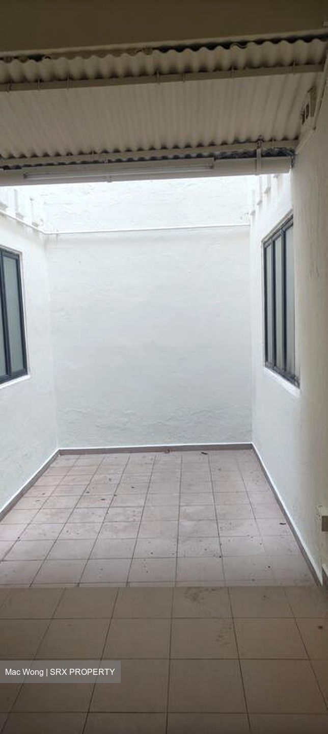 Upper East Coast Road (D15), Terrace #504624521